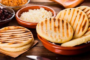FÁCIL RECETA DE AREPAS COLOMBIANAS